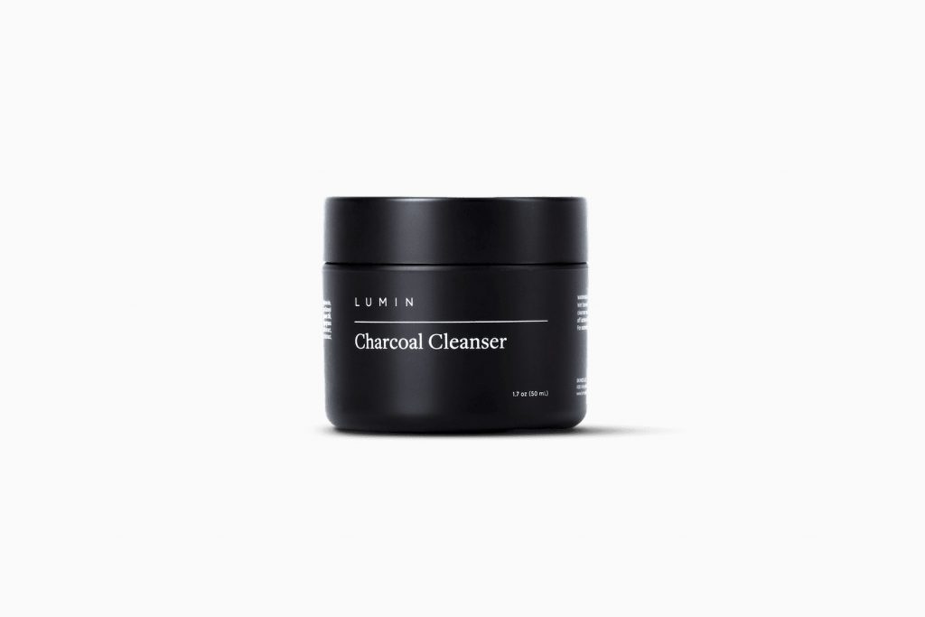Lumin Charcoal Cleanser: Най -добър измиваш препарат за мъже