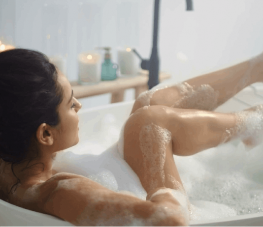 13 Важни съвети как да мастурбирате в банята